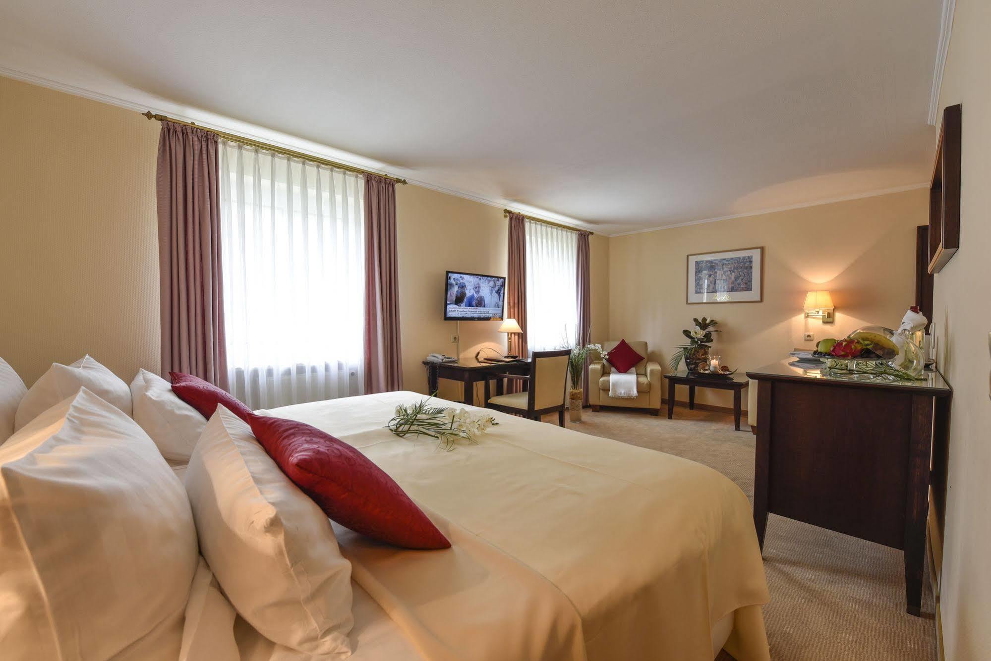 Atrium Hotel Amadeus Osterfeld Exterior foto